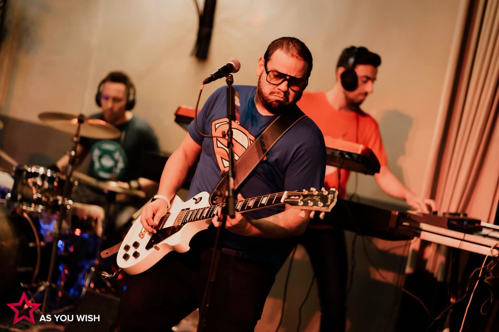 5nonblondes op Wedding Waves